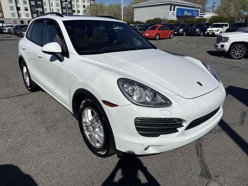White 2013 Porsche Cayenne Cayenne