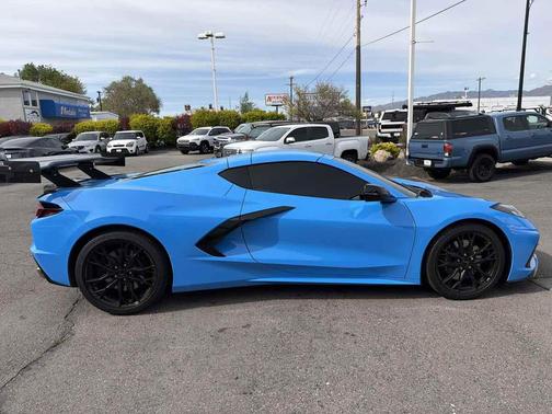 Rapid Blue 2023 Chevrolet Corvette Stingray w/3LT