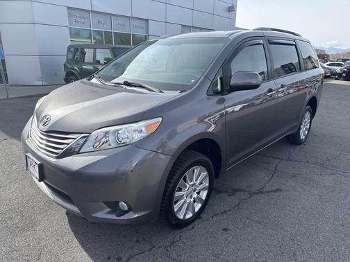 2015 Toyota Sienna XLE