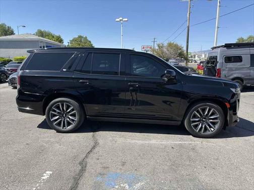 2022 Cadillac Escalade Sport