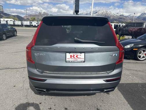 2017 Volvo XC90 Hybrid T8 R-Design