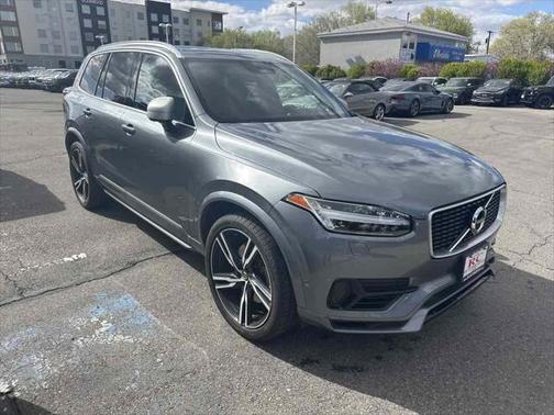 2017 Volvo XC90 Hybrid T8 R-Design