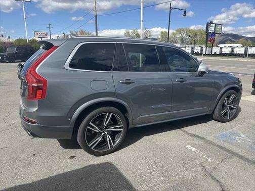 2017 Volvo XC90 Hybrid T8 R-Design