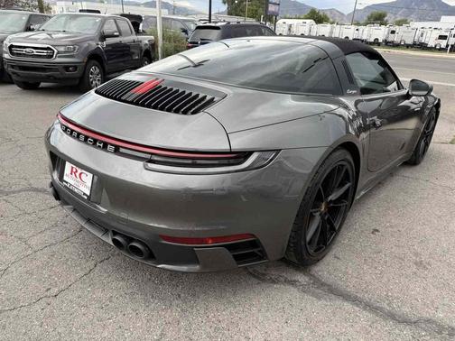 Agate Grey Metallic 2021 Porsche 911 4S