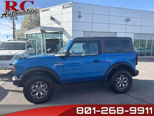 Velocity Blue 2023 Ford Bronco Badlands