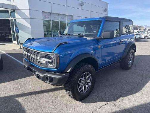 Velocity Blue 2023 Ford Bronco Badlands