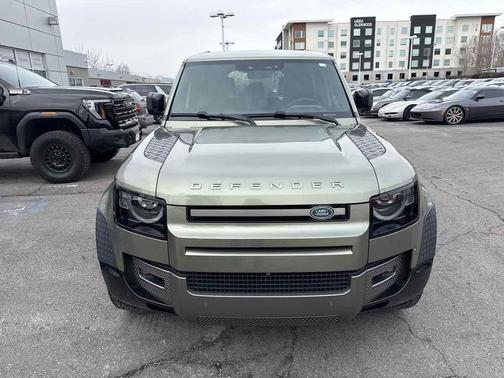 2021 Land Rover Defender 110 X-Dynamic SE