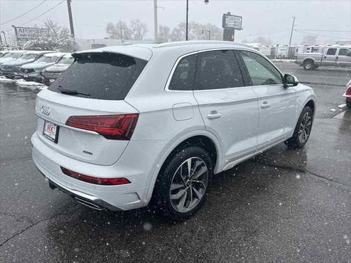 2022 Audi Q5 45 S line Premium Plus