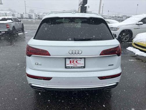 2022 Audi Q5 45 S line Premium Plus