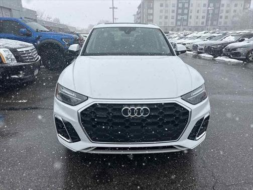 2022 Audi Q5 45 S line Premium Plus