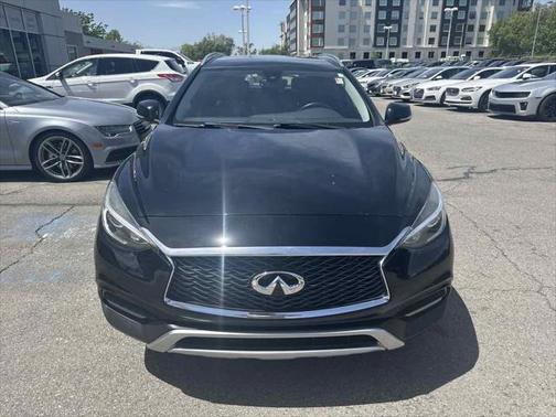 2018 INFINITI QX30 Premium