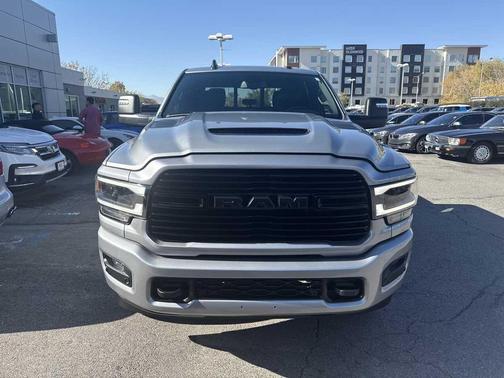 2024 RAM 2500 Laramie Crew Cab 4x4 6'4' Box