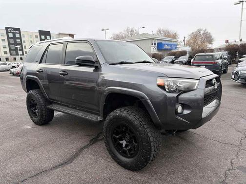 2018 Toyota 4Runner SR5