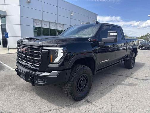 Onyx Black 2025 GMC Sierra 2500 AT4X
