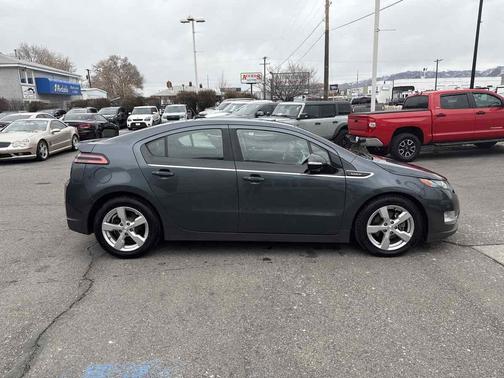 2013 Chevrolet Volt Base