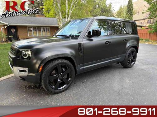 Santorini Black Metallic 2024 Land Rover Defender 110 P500 SE