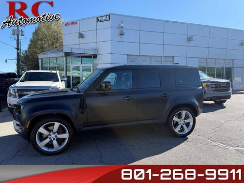 Santorini Black Metallic 2024 Land Rover Defender 110 P500 SE