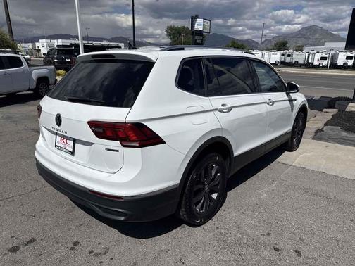 Pure White 2022 Volkswagen Tiguan 2.0T SE 4MOTION