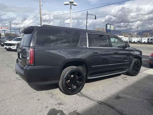 2020 GMC Yukon XL SLT