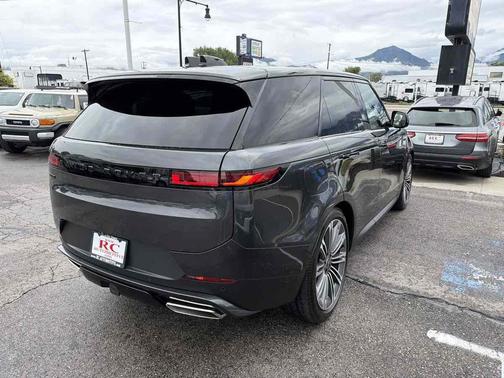 Carpathian Grey Premium Metallic 2025 Land Rover Range Rover Sport SE