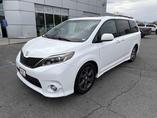 2017 Toyota Sienna SE