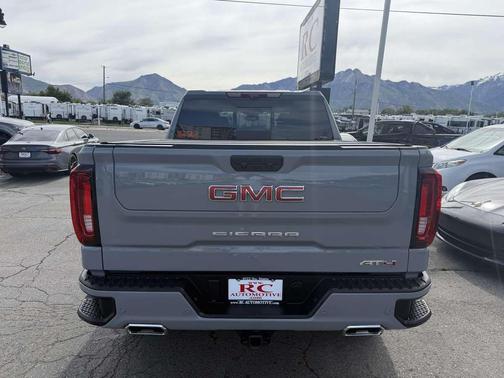 Thunderstorm Gray 2025 GMC Sierra 1500 AT4