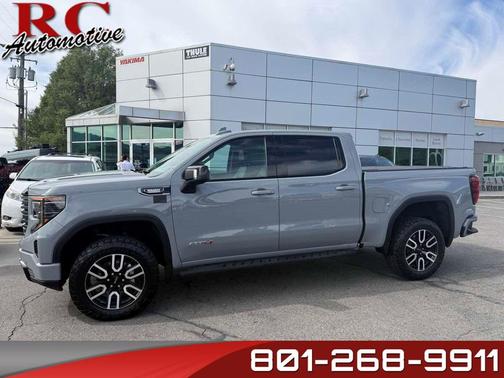 Thunderstorm Gray 2025 GMC Sierra 1500 AT4