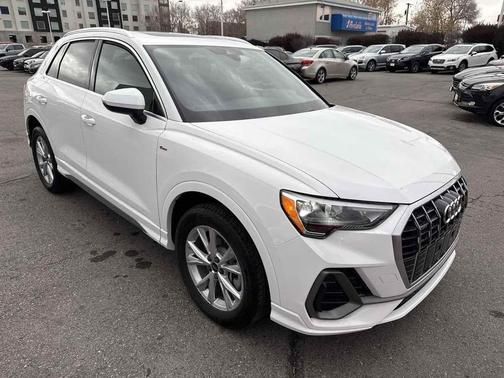 2022 Audi Q3 45 S line Premium