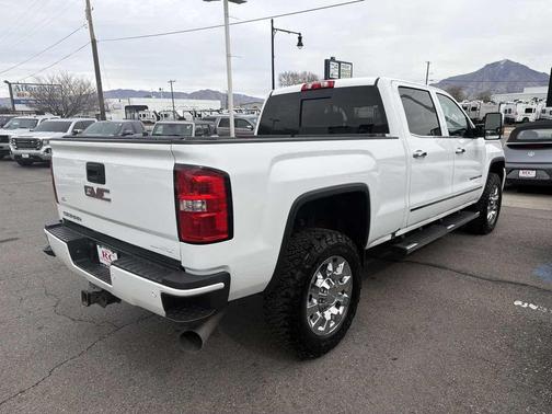 2016 GMC Sierra 2500 Denali