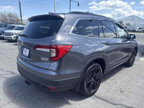 Modern Steel Metallic 2022 Honda Pilot AWD Special Edition