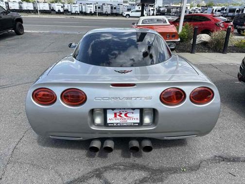 2004 Chevrolet Corvette Base