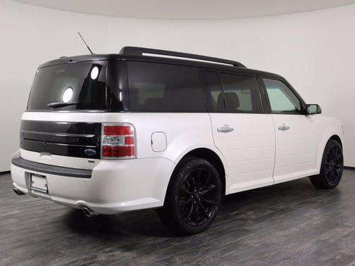 Photo 5 of 37 of 2018 Ford Flex SEL