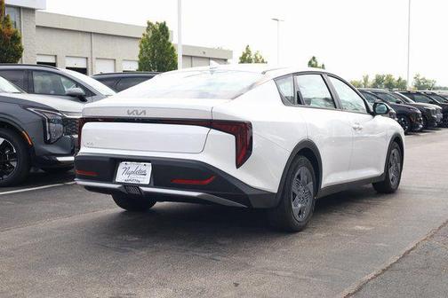 2025 Kia K4 LX