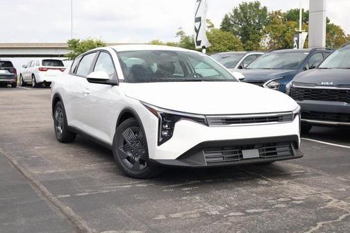 2025 Kia K4 LX