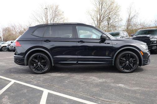 2022 Volkswagen Tiguan 2.0T SE R-Line Black