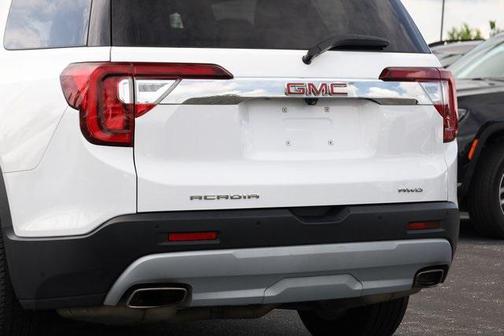 2023 GMC Acadia AWD SLT