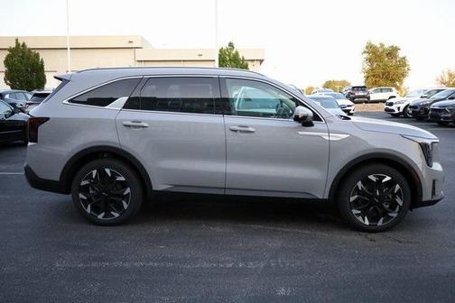 2025 Kia Sorento SX