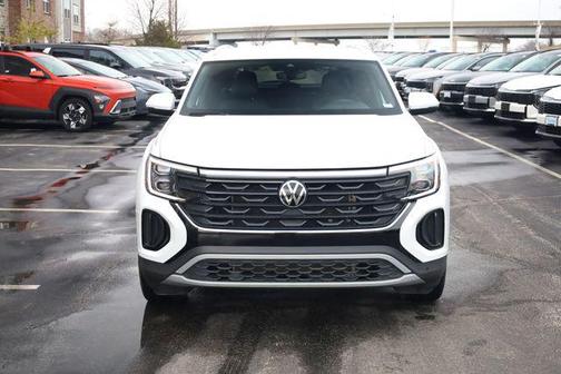 2025 Volkswagen Atlas Cross Sport 2.0T SE w/Technology 4MOTION