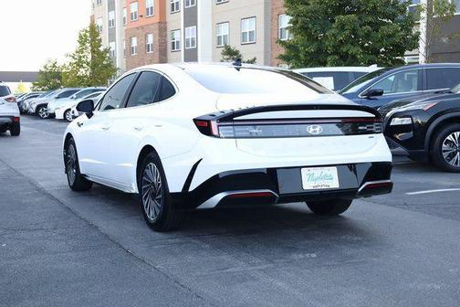 2025 Hyundai SONATA Hybrid SE