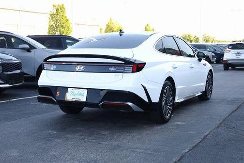 2025 Hyundai SONATA Hybrid SE