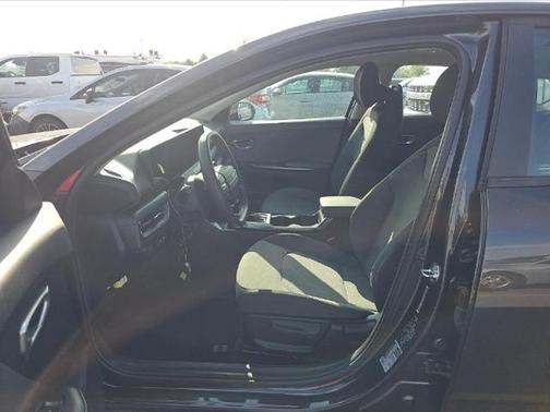 Interstellar Gray 2025 Kia K4 LXS