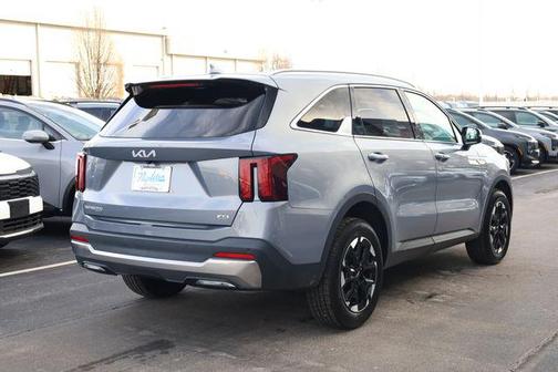 2024 Kia Sorento S