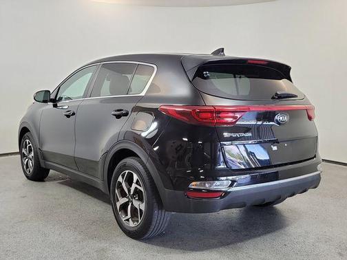 Black Cherry 2022 Kia Sportage LX
