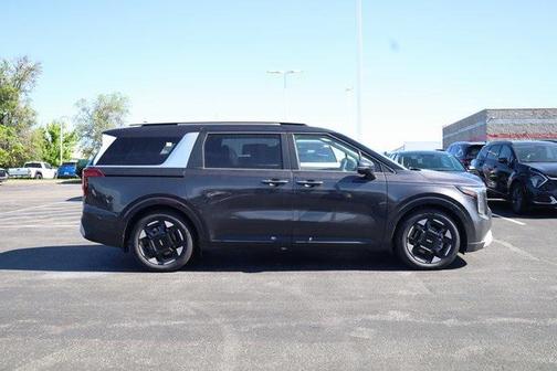 2025 Kia Carnival EX