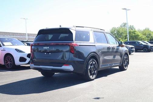 2025 Kia Carnival EX