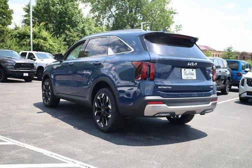 2025 Kia Sorento EX