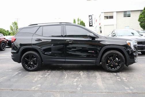2024 GMC Terrain AWD AT4
