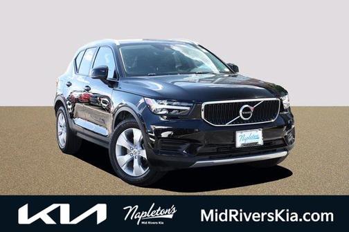 2020 Volvo XC40 T4 Momentum