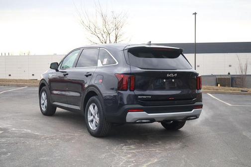 2026 Kia Sorento LX