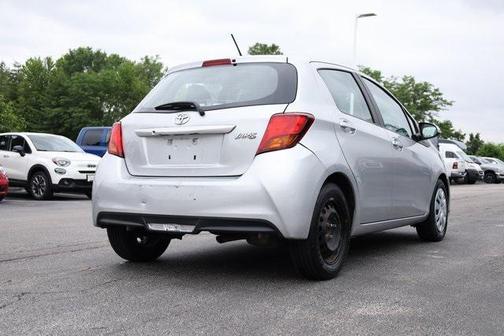2017 Toyota Yaris L